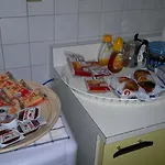 Alojamento de Acomodação e Pequeno-almoço Aleardi Mestre